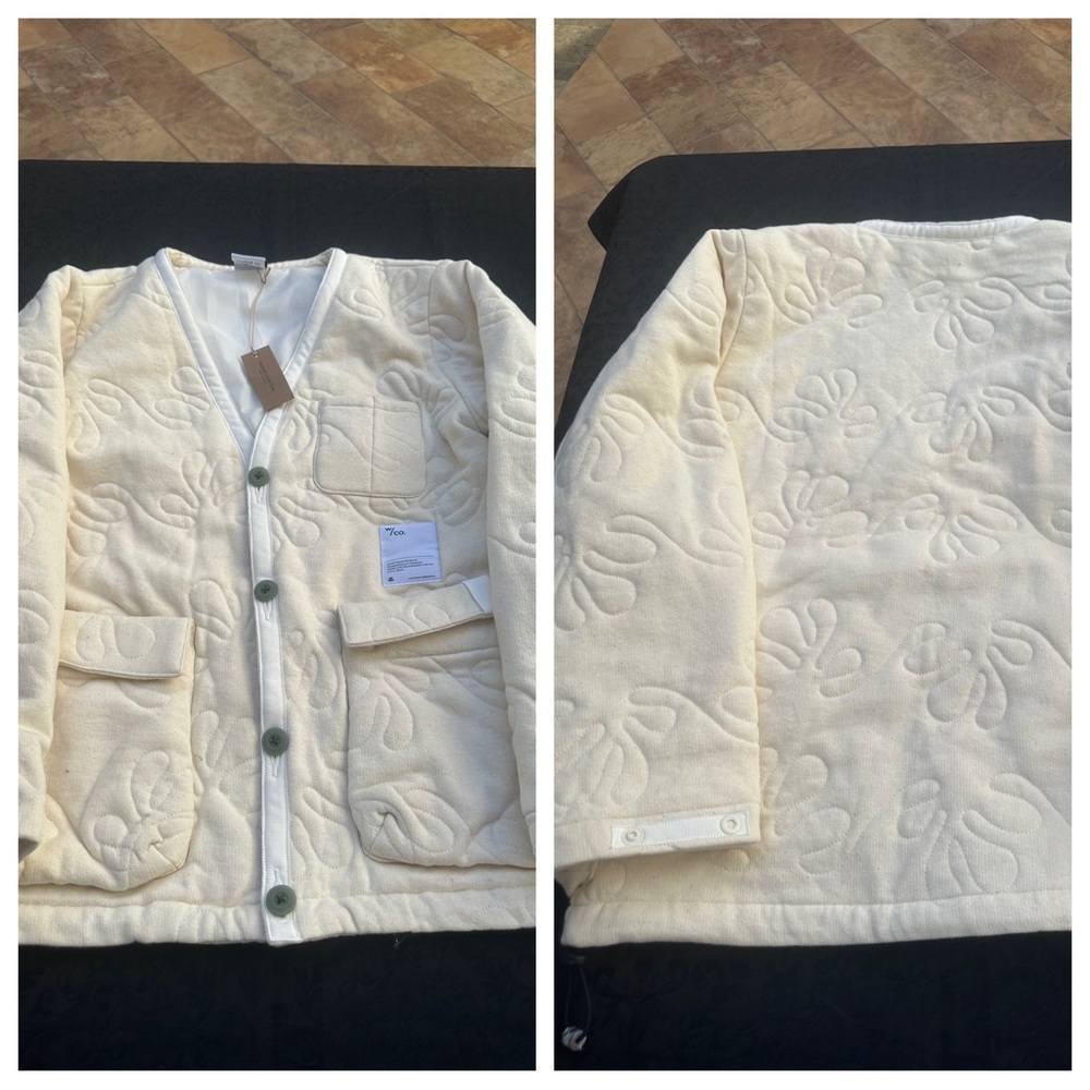 NWT Wasted Collective Cream Chore Coat Size Small
Made in Japan